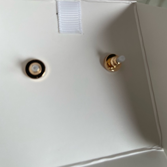 House Of Harlow 1960 Bow Cubic Zirconia Earrings Gold Tone NEW In Gift Box - Picture 7 of 9